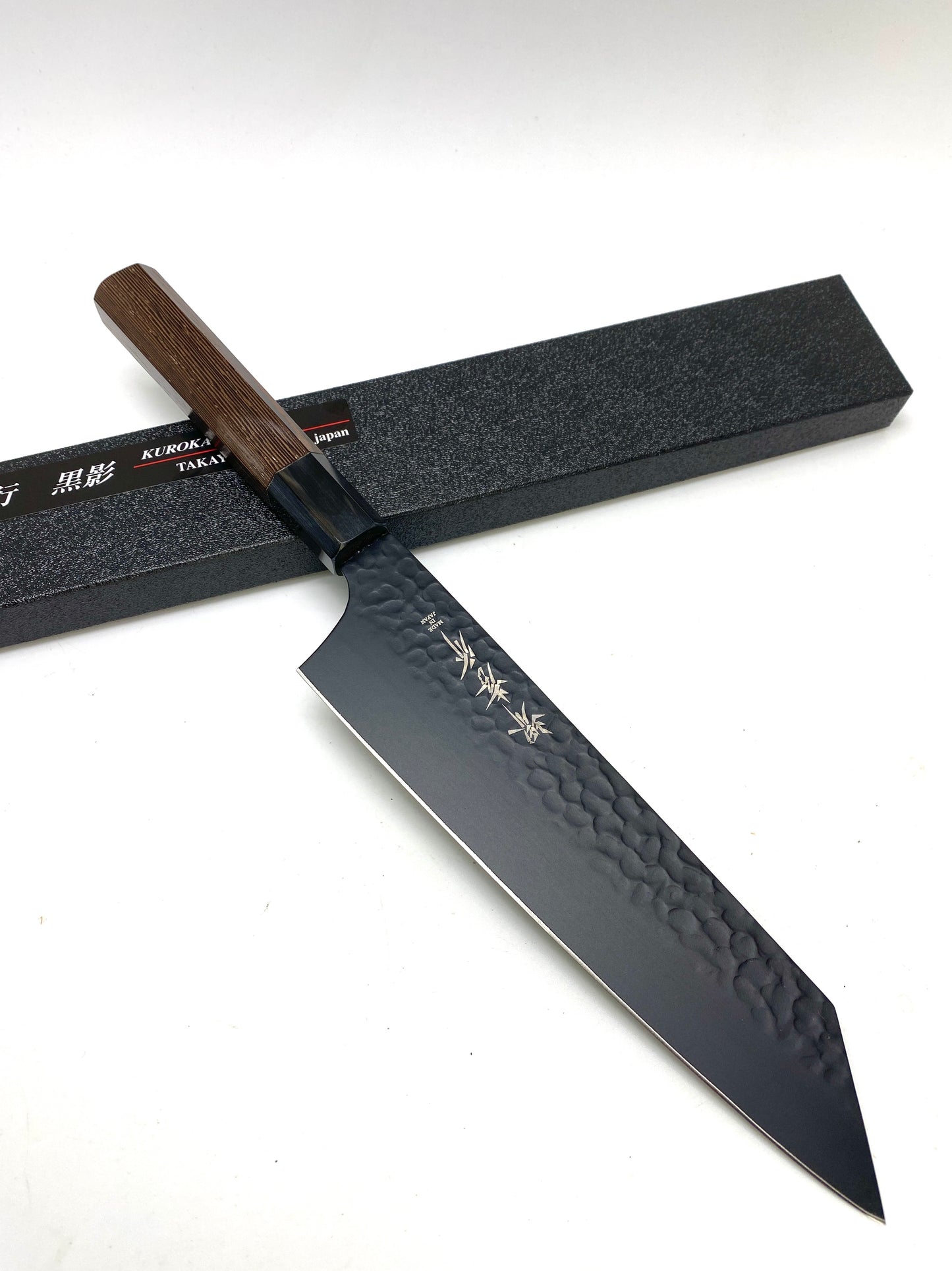 "Sakai Takayuki " &nbsp;Wa Gyutou Ken-gata gyuto "KUROKAGE "190mm