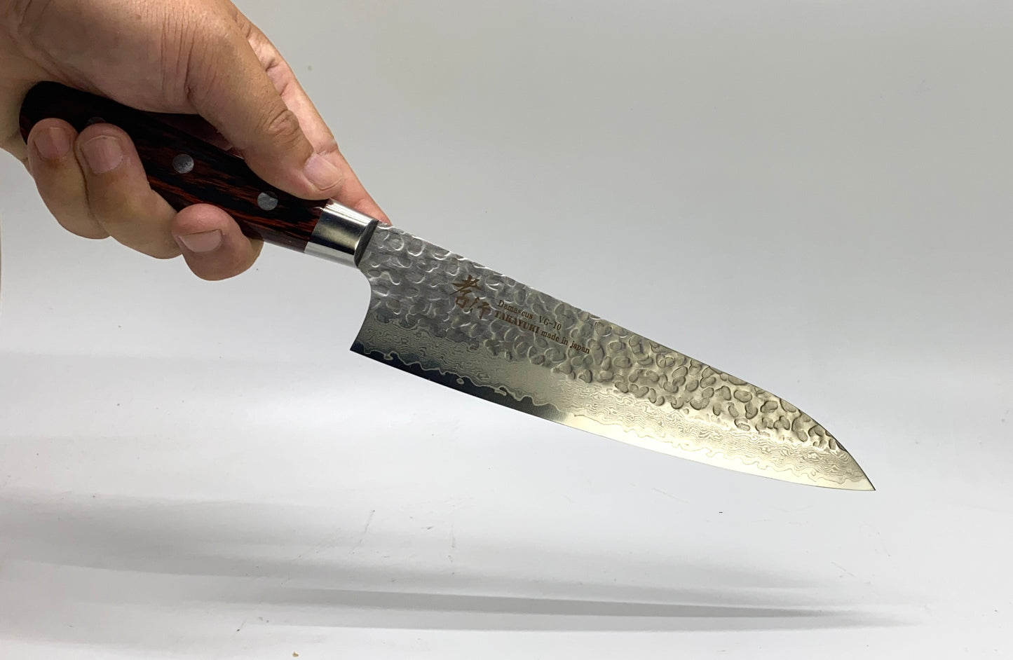 Sakai Takayuki Damascuss 33layers VG-10 "Gyuto " 210mm