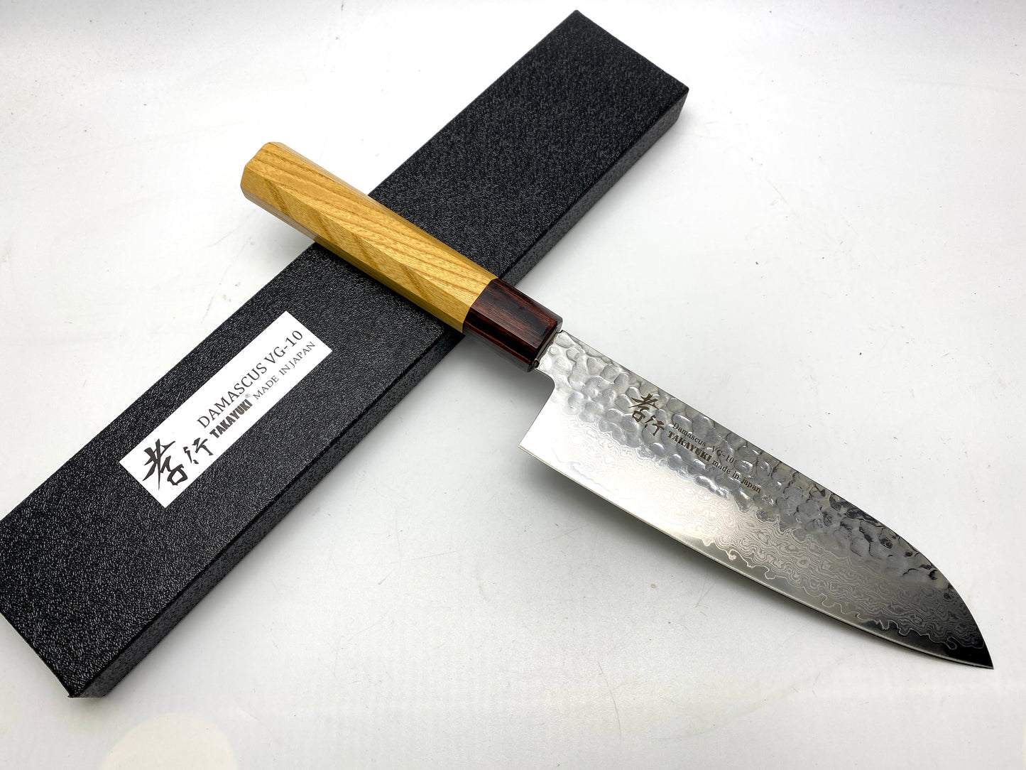 Sakai Takayuki Damascuss33 Wa-Santoku "Japanese style" 170mm