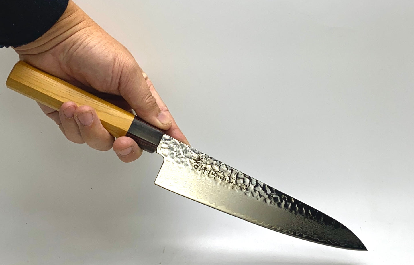 Sakai Takayuki Damascuss33 Wa-Gyuto "Japanese style" 210mm